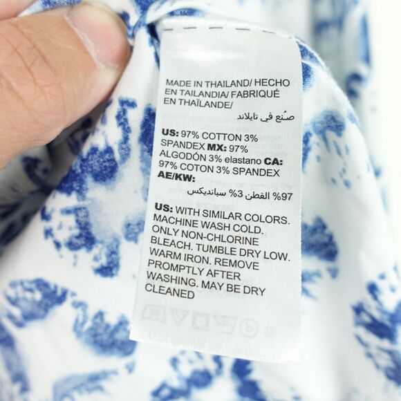 Chicos Long Sleeved Tunic Top Womens Size 0 U.S. 4/6 White w/ Blue Shell Print - Picture 8 of 11